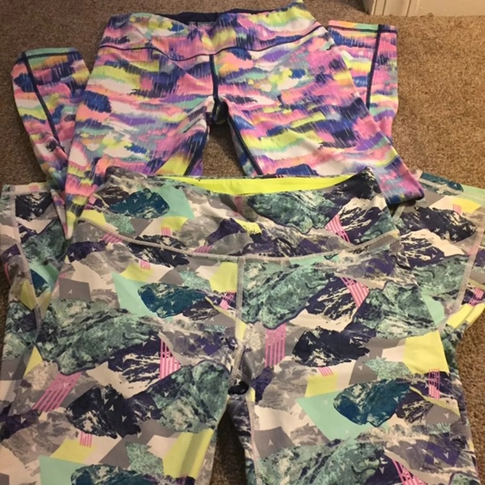 2 Victoria’s Secret Knockout Tights